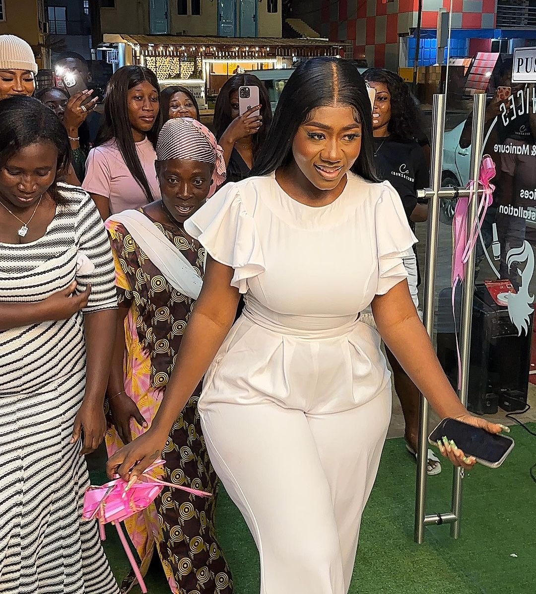 Ghanaian Social Media Influencer Hajia Bintu Opens New Beauty Salon In Accra 4