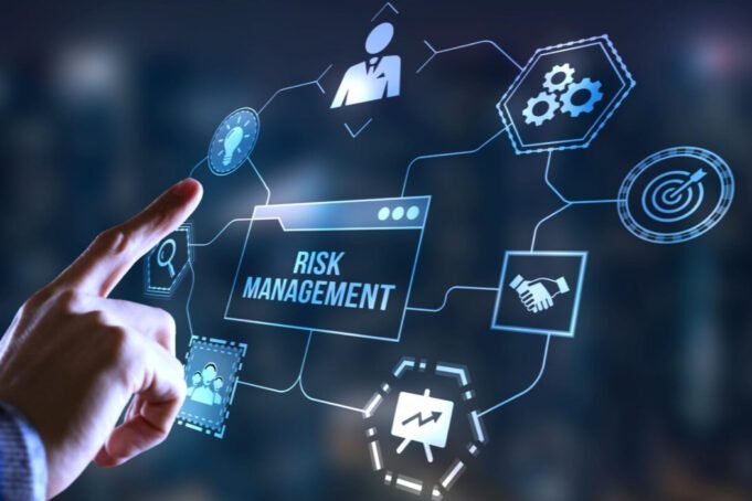 RISK-MANAGEMENT-681x454