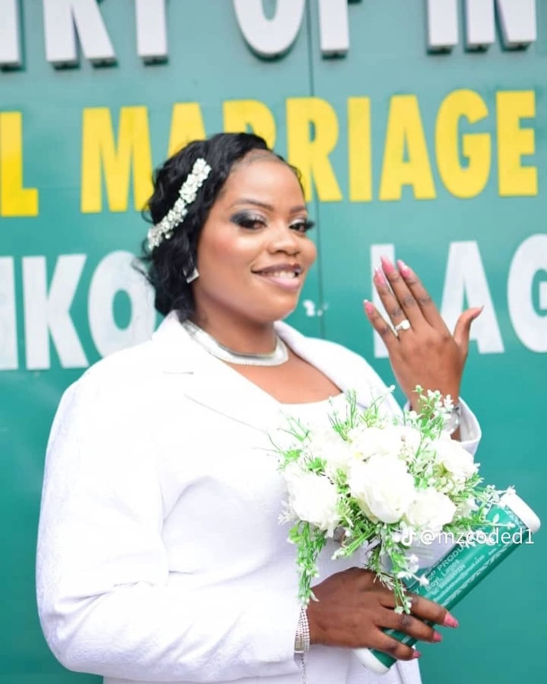Nigerian Man Who Lost Both Arms In An Accident Marries His Beautiful Woman 3