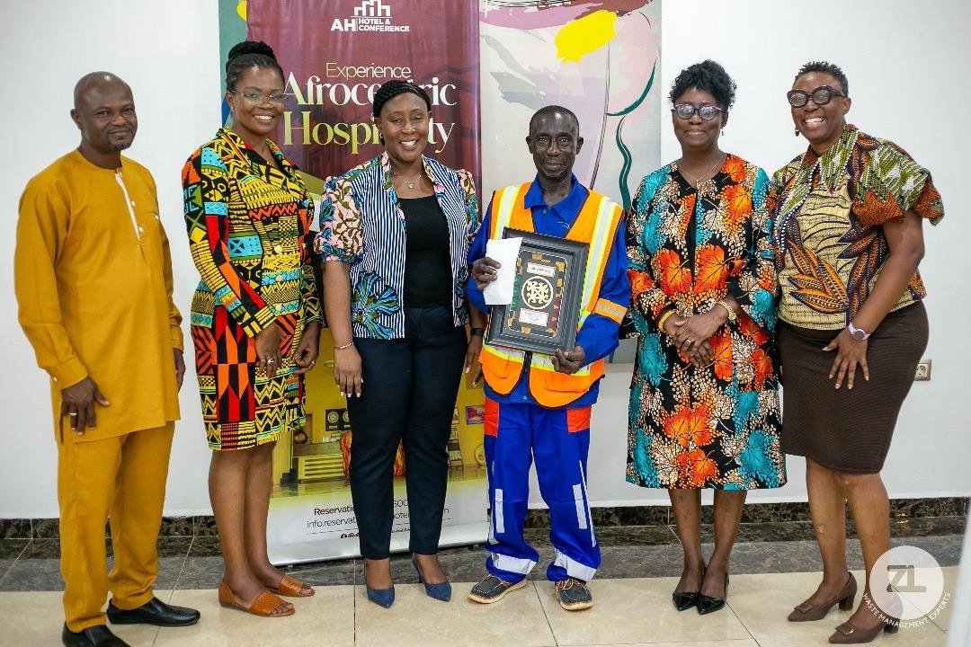 Zoomlion Honours YEA Worker for Honesty and Godliness 1