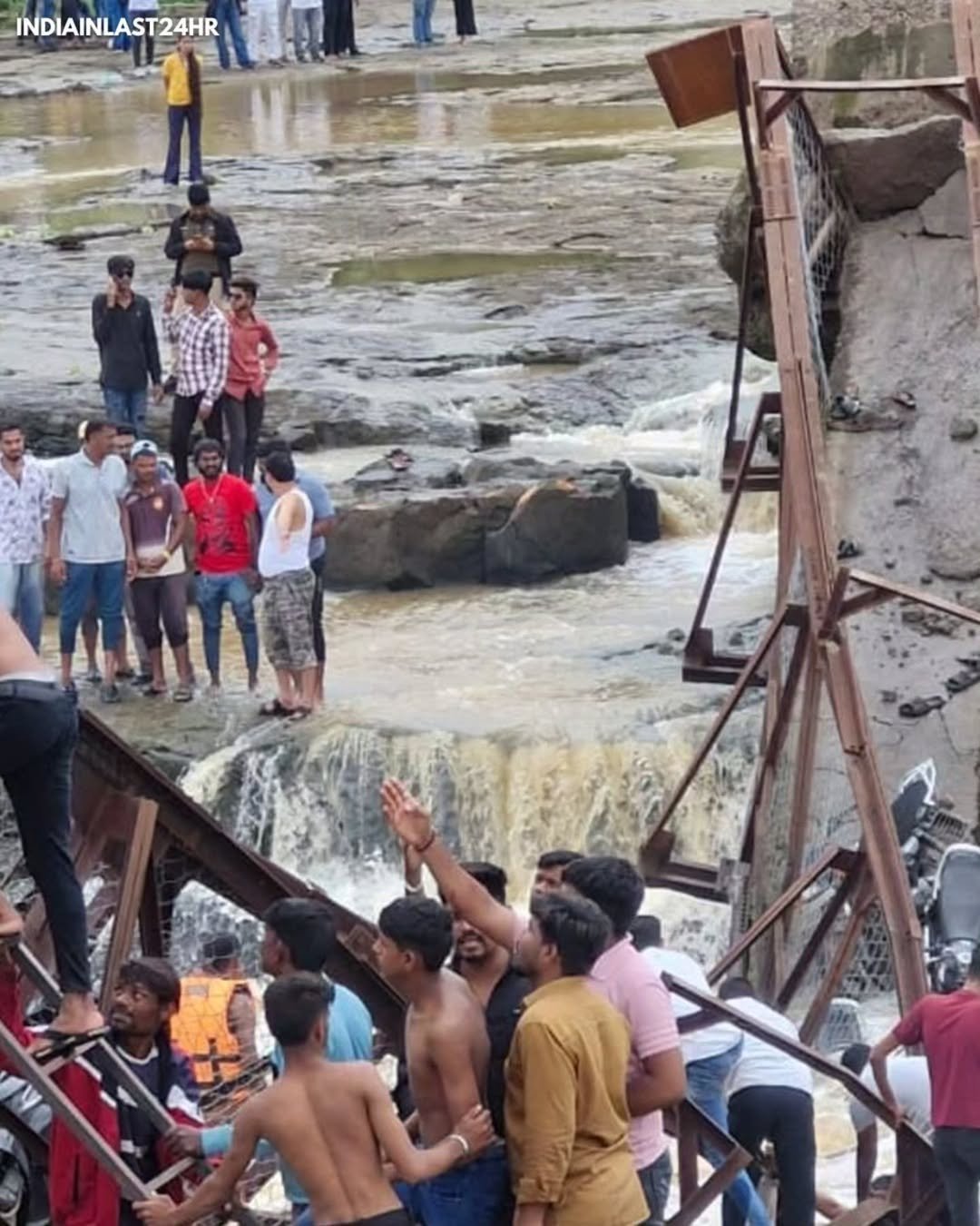 India Bridge Collapse Kills 2 Persons, Injures 32 Others 2