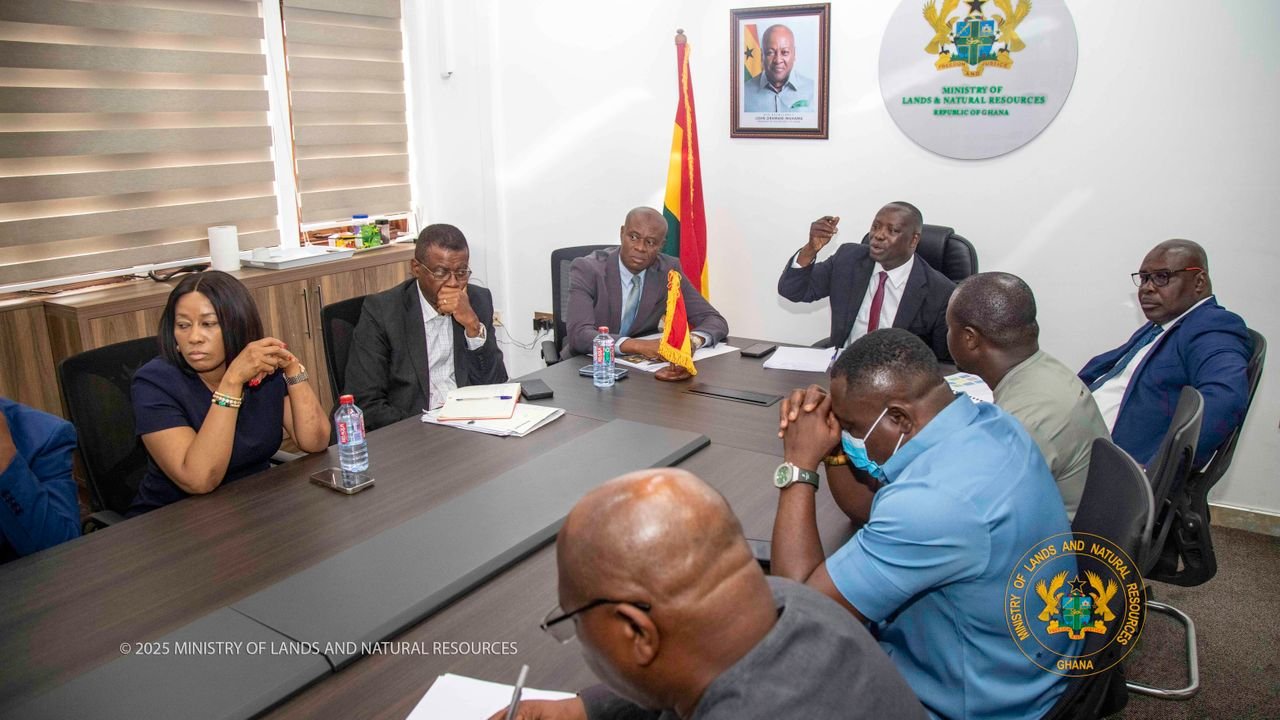 Ghana's Lands Minister warns possible revocation of 962 small-scale mining licenses over irregularities, 1