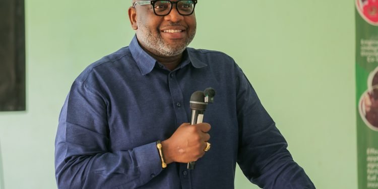 GqbGTJAWwAEqiv8-750x536-1-750x375