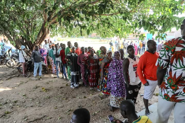 Ouattara, First Lady Vote In Ivory Coast's Presidential Election 3