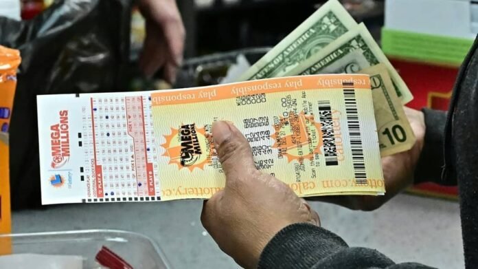 Single Lottery Player Wins $980 Million Jackpot In Georgia On $2 Ticket Single Lottery Player Wins $980 Million Jackpot In Georgia On $2 Ticket