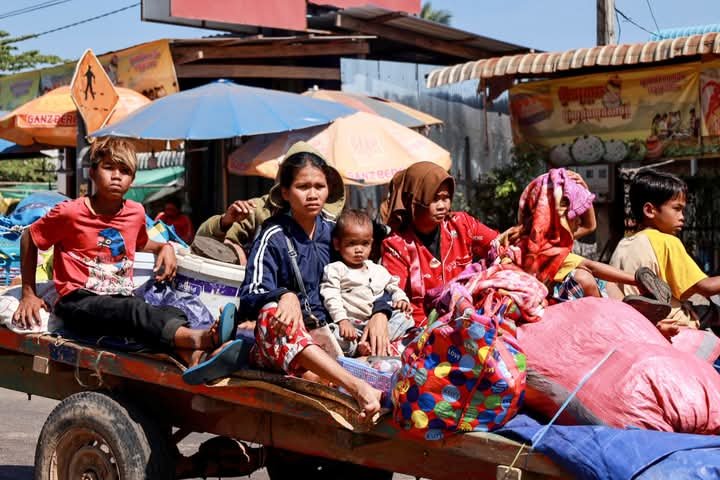 Border Dispute Sparks Deadly Fight Between Thai and Cambodian Soldiers Border Dispute Sparks Deadly Fight Between Thai and Cambodian Soldiers