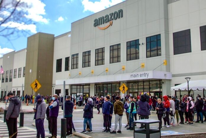 Amazon Announces 16,000 Fresh Job Cuts as Global Restructuring Deepens Amazon Announces 16,000 Fresh Job Cuts as Global Restructuring Deepens