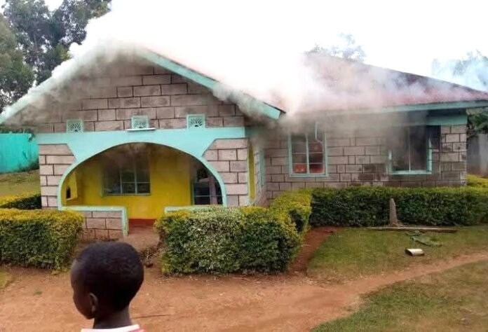 Nigeria: 35-Year-Old Man Allegedly Sets Parents’ House on Fire After Father Refuses to Give Him Money