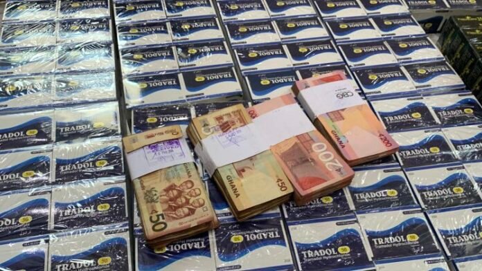 Ghana: Police Reject ₵50,000 Bribe, Arrest Five in Major Tramadol Bust on Obuasi–Dunkwa Highway Ghana: Police Reject ₵50,000 Bribe, Arrest Five in Major Tramadol Bust on Obuasi–Dunkwa Highway