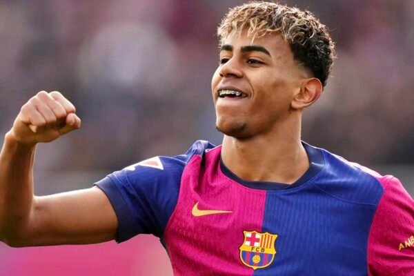 “Barcelona Bound: Lamine Yamal to Join Lewandowski and Raphinha as Blaugrana’s Highest Earners”