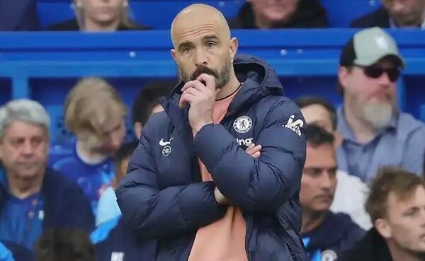 Sancho Saves the Day: Chelsea Held to 2-2 Draw by Ipswich