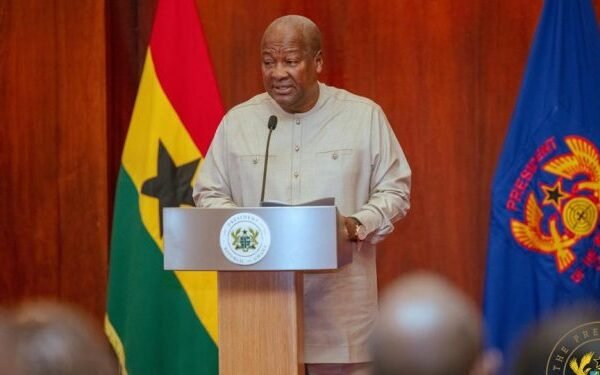 President Mahama Threatens To Sack His Appointees Who Fail To Declare Their Assets
