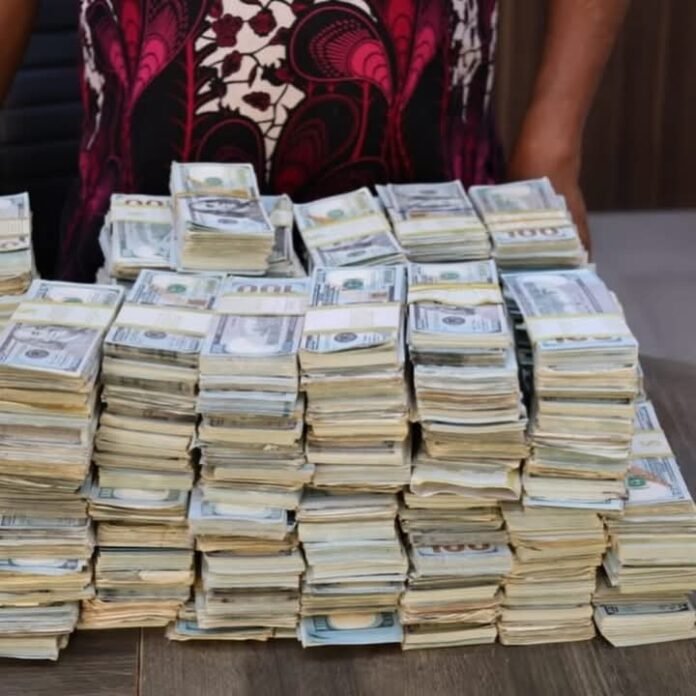 Nigerian Authorities Arrest Herbalists With Fake $3.4 Million and €280,000 Notes