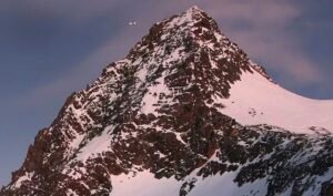 Austria Charges Experienced Climber for leaving girlfriend to freeze to death on Mountain