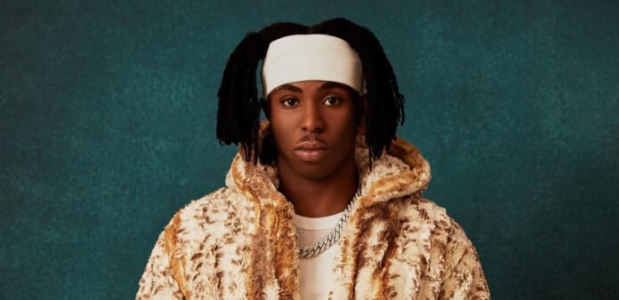 FOLA Apologizes After Lagos Concert Halted Due to Overcrowding and Fainting Incidents