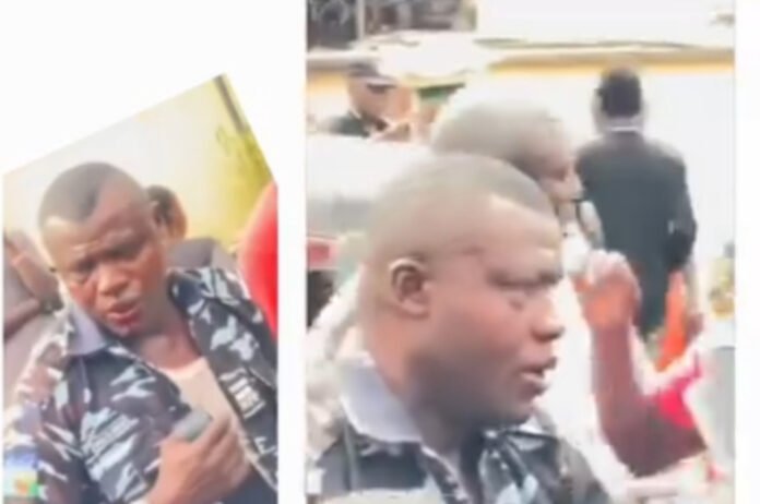 Mob Beats Nigerian Police Officer For 'Stealing', 13 Persons Arrested Mob Beats Nigerian Police Officer For 'Stealing', 13 Persons Arrested