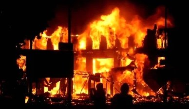Late-Evening Fire Claims Life of 95-Year-Old Woman, Destroys Homes in Onitsha,Nigeria