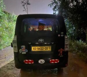 Ghana: POLICE FOIL ROBBERY ATTEMPT AT ANTOAKROM–MANSO NKWANTA STRETCH: ONE AK47 RIFLE, ONE PUMP ACTION GUN AND VEHICLE RECOVERED