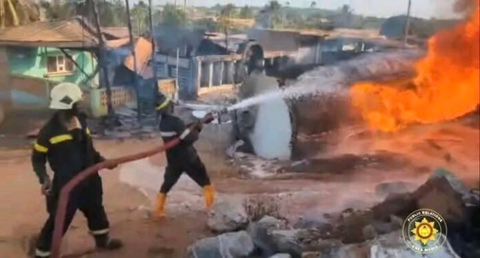 12 Ghanaian Firefighters Injured After Fuel Tanker Explosion During Response in Gomoa Potsin