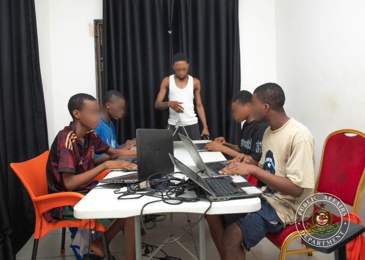 Nigerian internet fraud suspects 