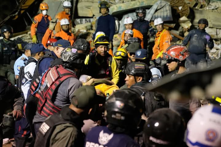 Emergency responders on ground to help rescue people after the quakes in Venezuela 